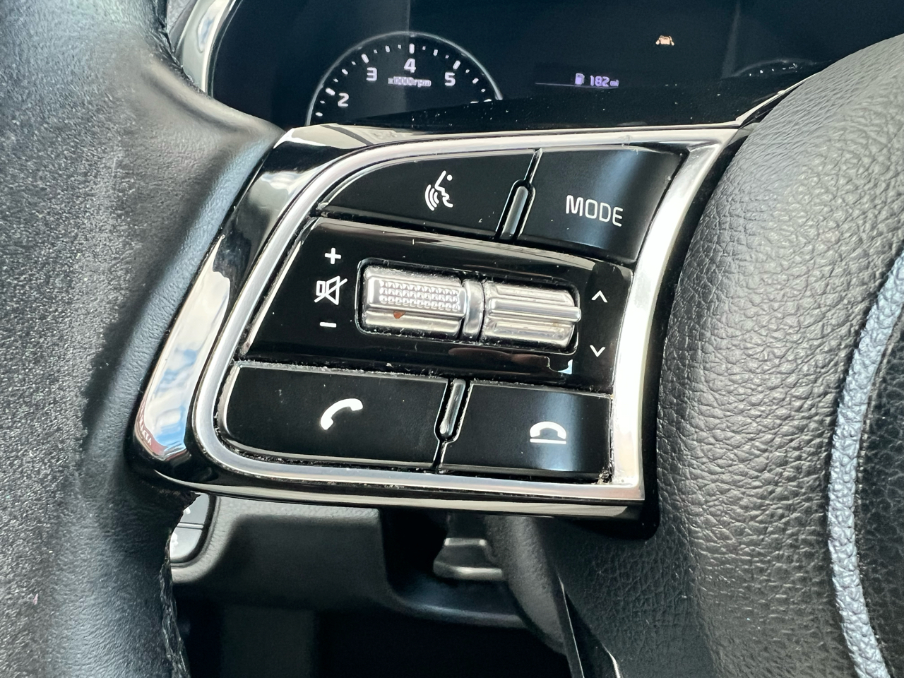 Kia Seltos Nightfall DCT AWD 2023 Kia Seltos Nightfall DCT AWD 2023