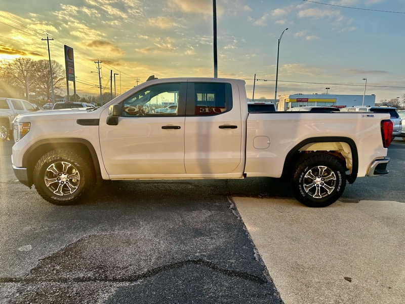 GMC Sierra 1500 Base Double Cab 4WD 2021