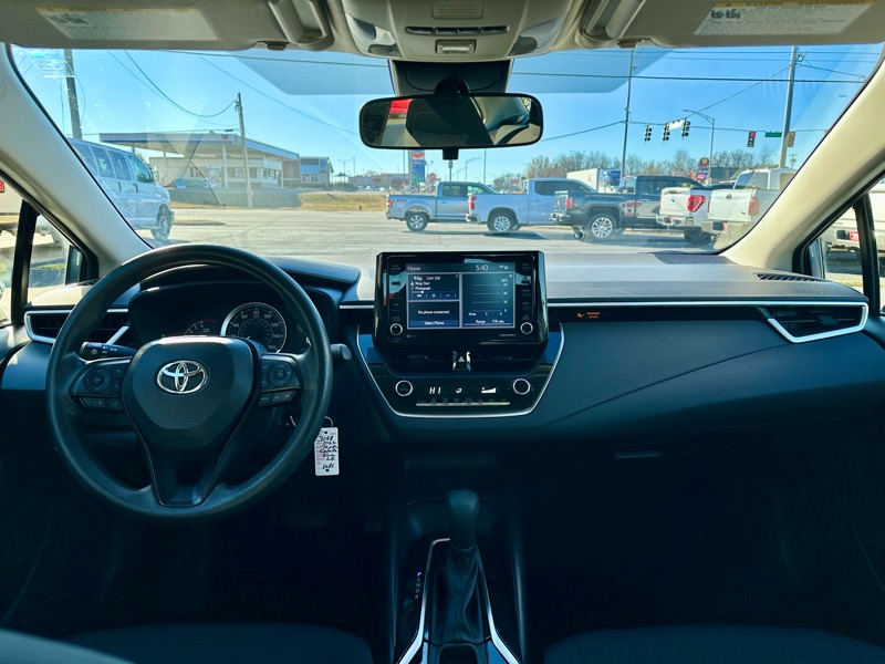 Toyota Corolla LE 2022