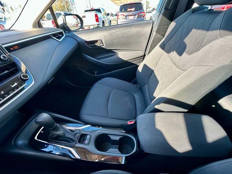 Toyota Corolla LE 2022