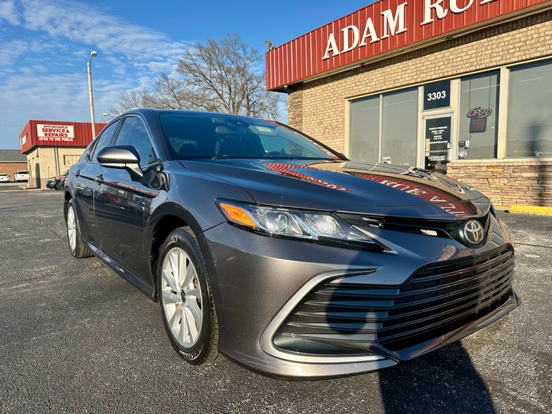 Toyota Camry LE 2021