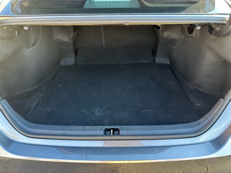 Toyota Camry LE 2021