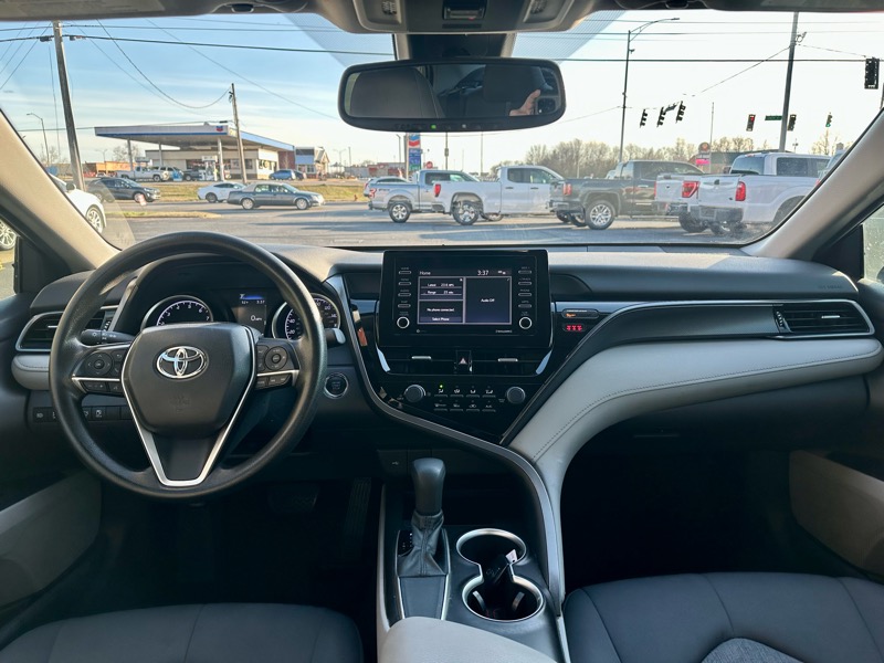 Toyota Camry LE 2021