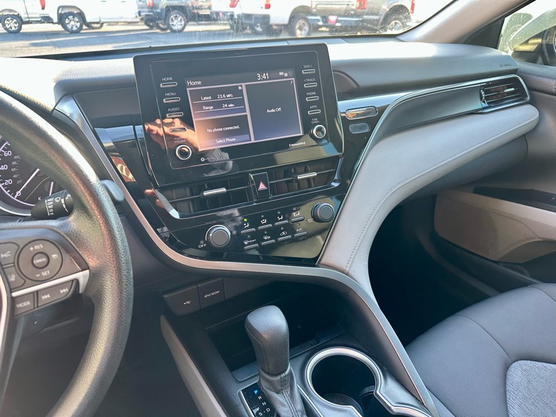 Toyota Camry LE 2021