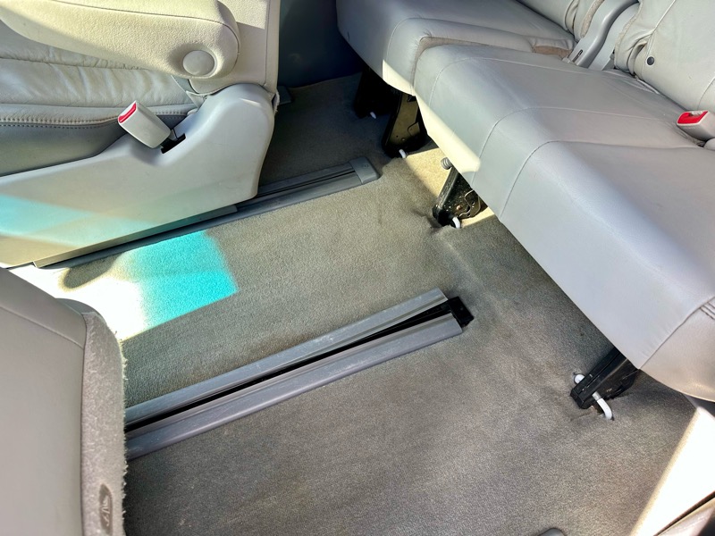 Toyota Sienna XLE Limited FWD 2012