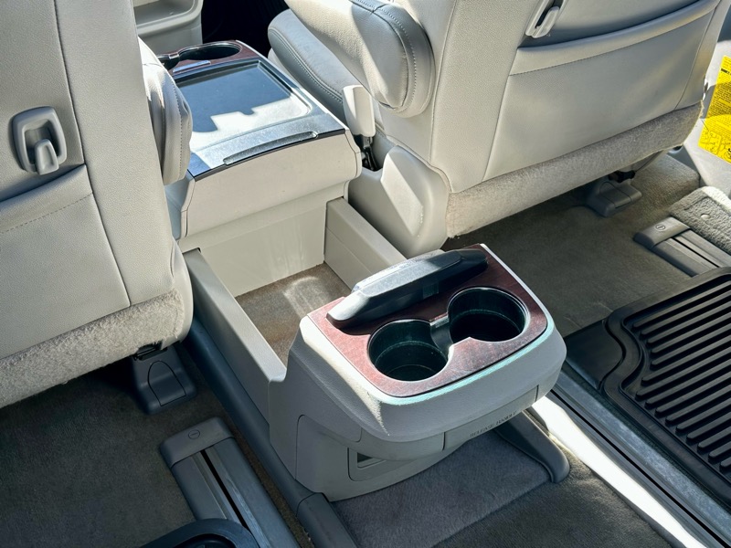 Toyota Sienna XLE Limited FWD 2012