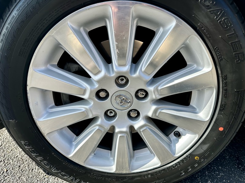 Toyota Sienna XLE Limited FWD 2012