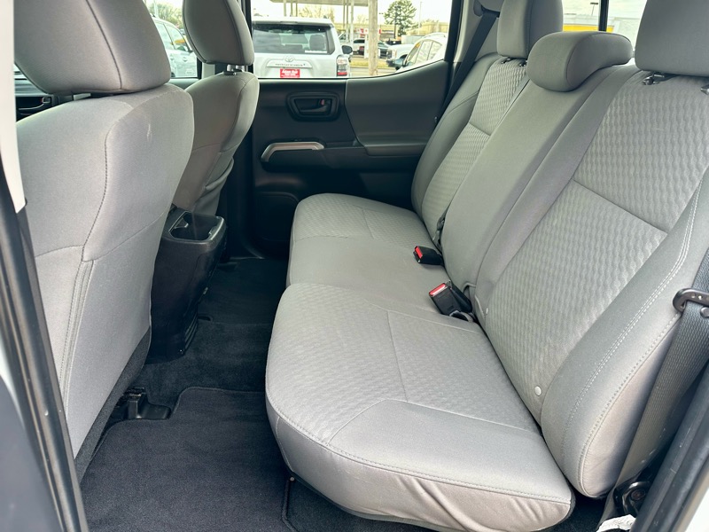 Toyota Tacoma SR5 Double Cab 4WD V6 2023