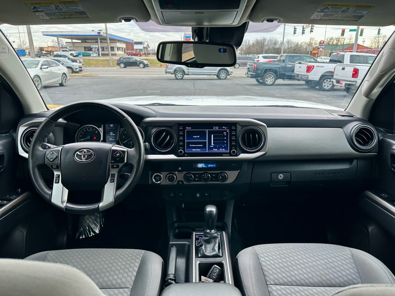 Toyota Tacoma SR5 Double Cab 4WD V6 2023