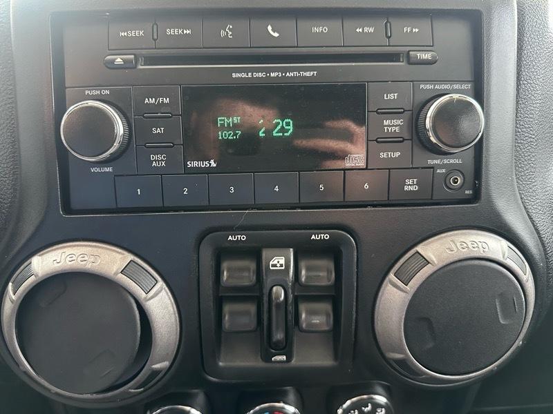 Jeep Wrangler Unlimited Sport 4WD 2013