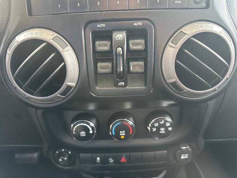 Jeep Wrangler Unlimited Sport 4WD 2013