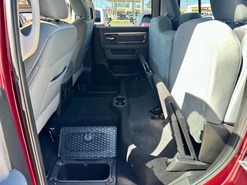 RAM 1500 Classic Tradesman Crew Cab SWB 2WD 2019