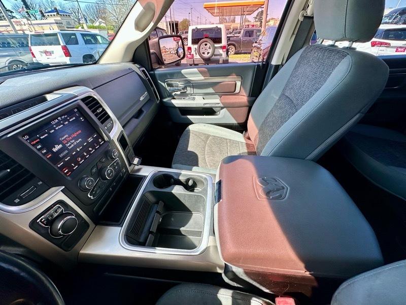 RAM 1500 Classic Tradesman Crew Cab SWB 2WD 2019
