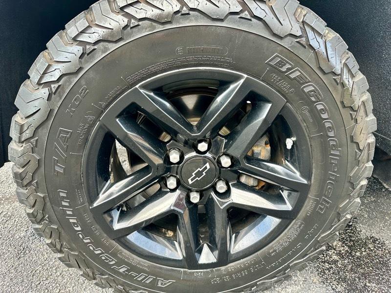 Chevrolet Silverado 1500 LT Trail Boss Crew Cab 4WD 2019