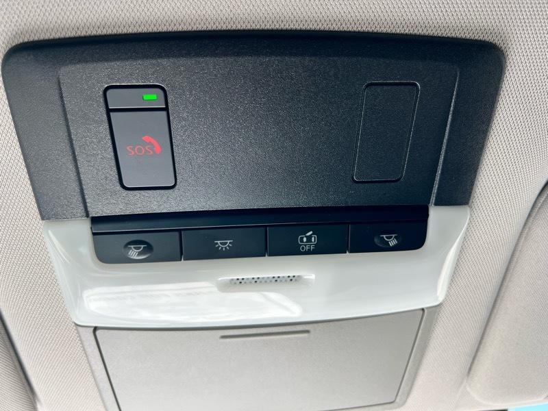 Nissan Pathfinder SV 2023