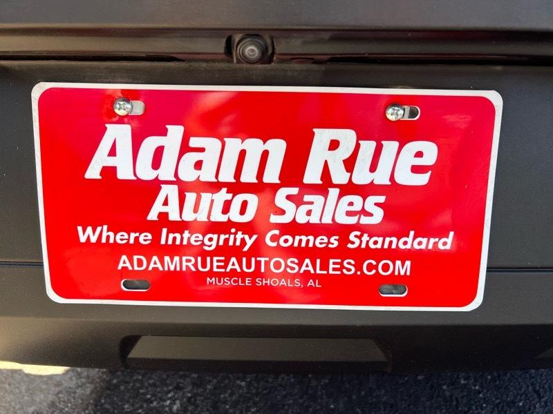 Nissan Pathfinder SV 2023