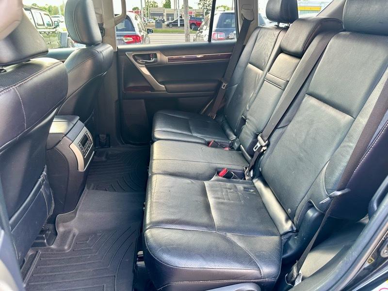 Lexus GX 460 Base 4D SUV 4WD 2015