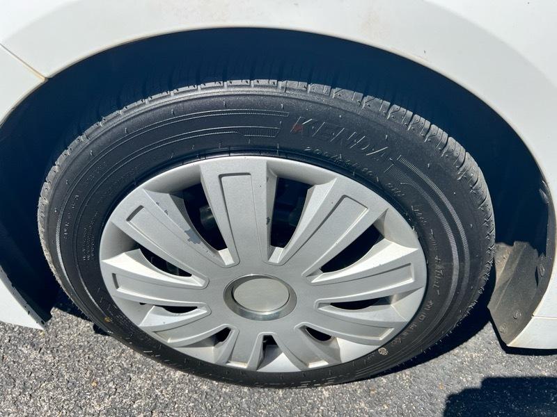 Toyota Corolla LE 2023