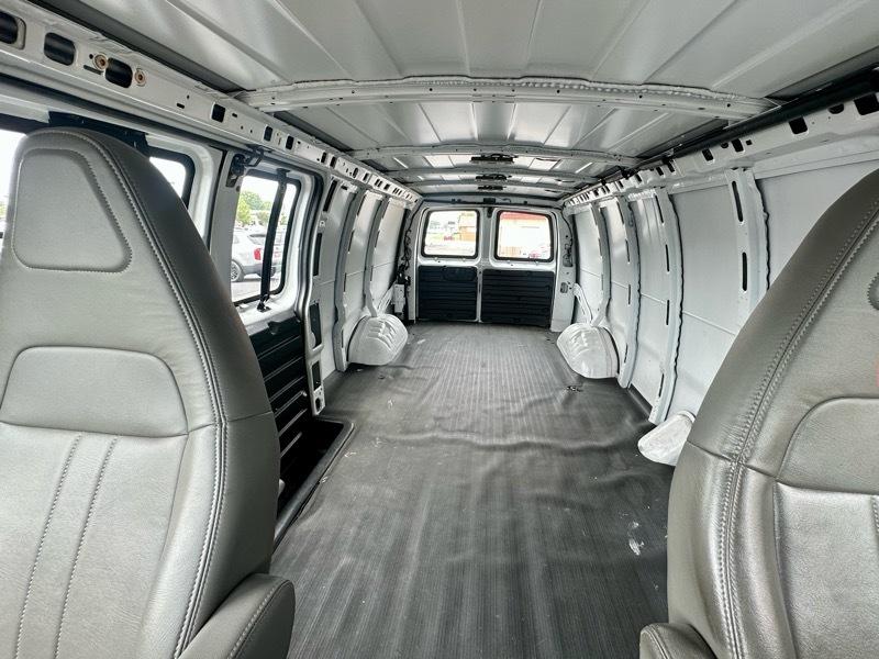GMC Savana G2500 Extended Cargo 2022