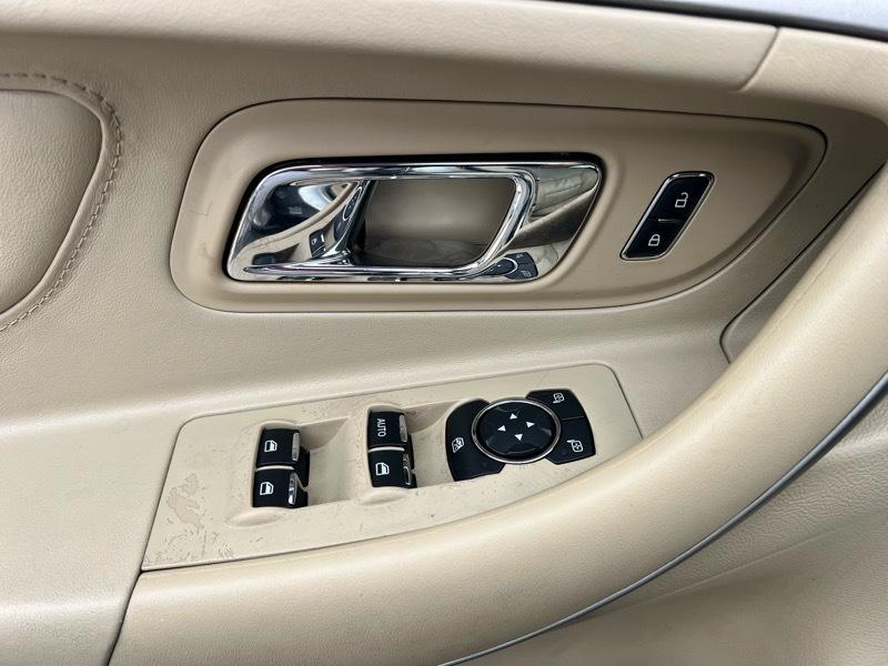 Ford Taurus SEL FWD 2018