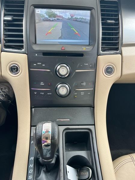 Ford Taurus SEL FWD 2018