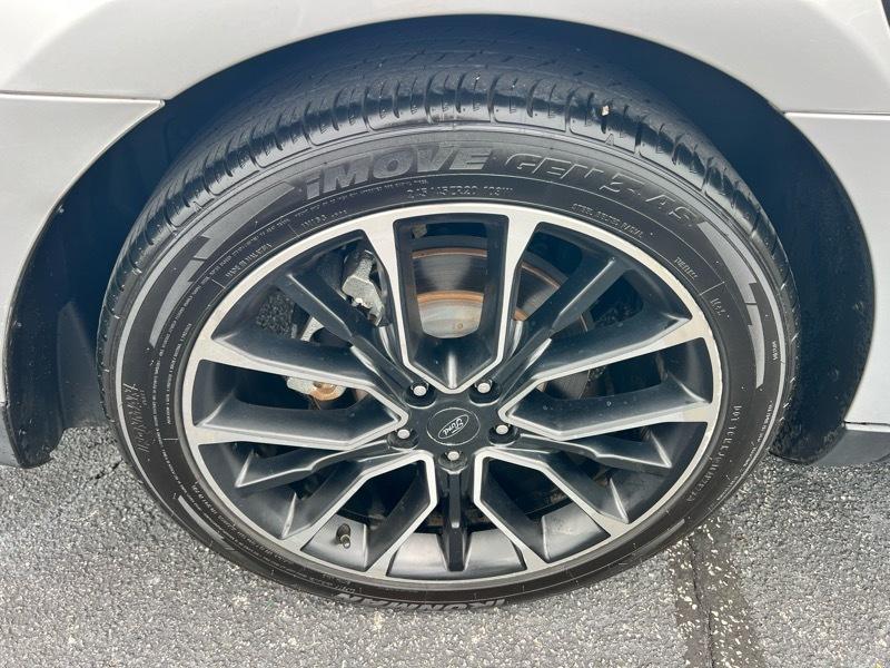 Ford Taurus SEL FWD 2018