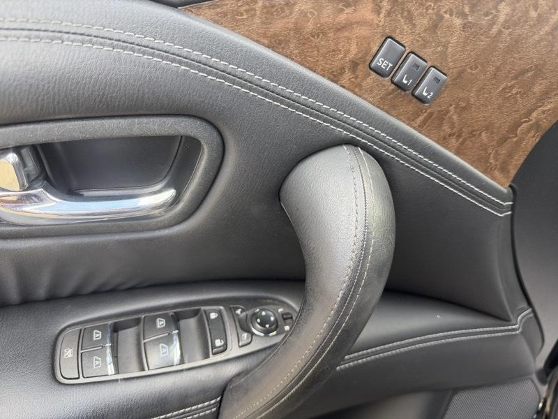 Infiniti QX80 4WD 2016