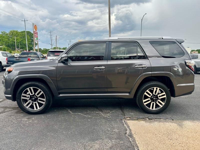 Toyota 4Runner Limited V6 4WD 2019