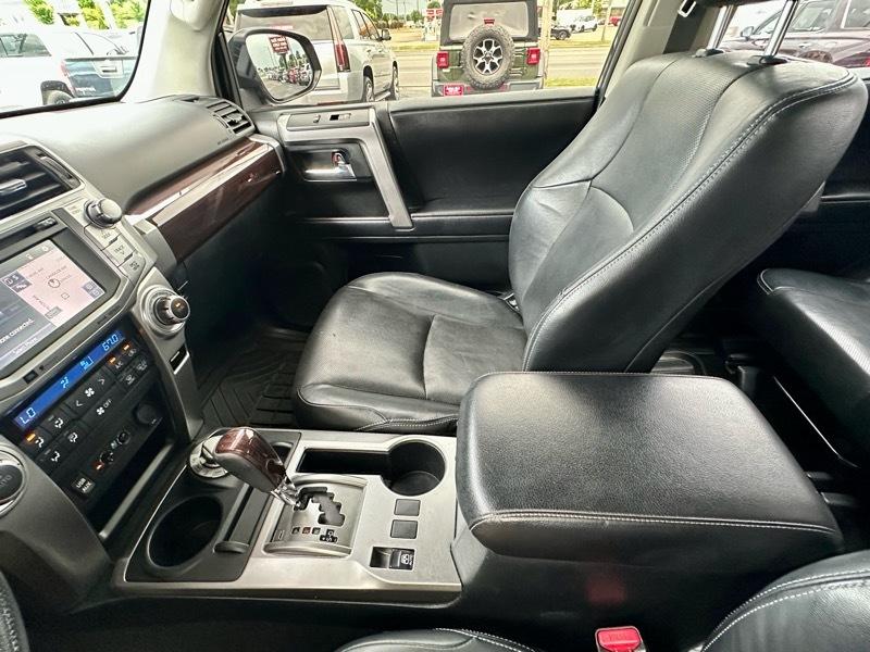 Toyota 4Runner Limited V6 4WD 2019