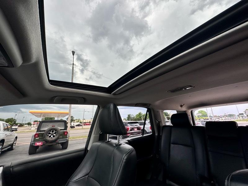 Toyota 4Runner Limited V6 4WD 2019