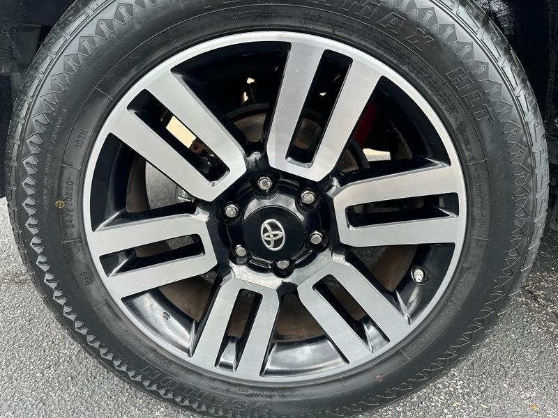 Toyota 4Runner Limited V6 4WD 2019