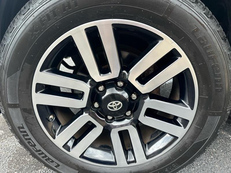 Toyota 4Runner Limited V6 4WD 2019