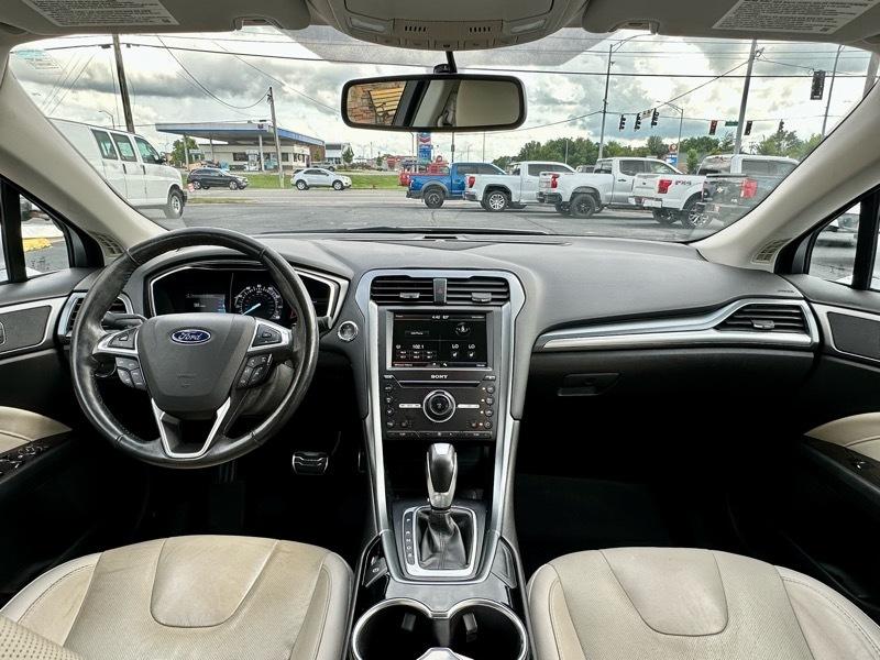 Ford Fusion Titanium 2016
