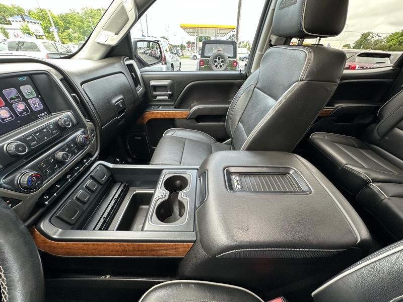 Chevrolet Silverado 1500 High Country Crew Cab 2WD 2018