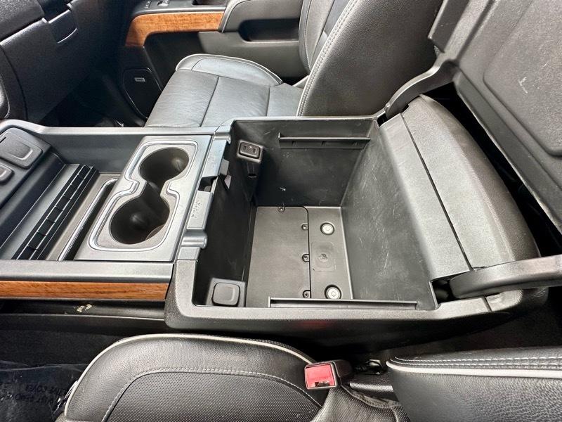 Chevrolet Silverado 1500 High Country Crew Cab 2WD 2018