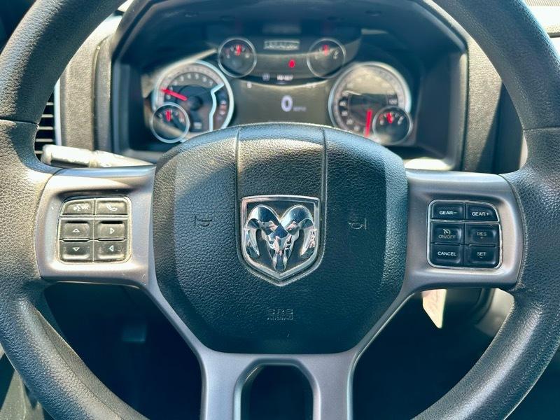RAM 1500 Classic Warlock 4x4 Crew Cab 5'7" Box 2022