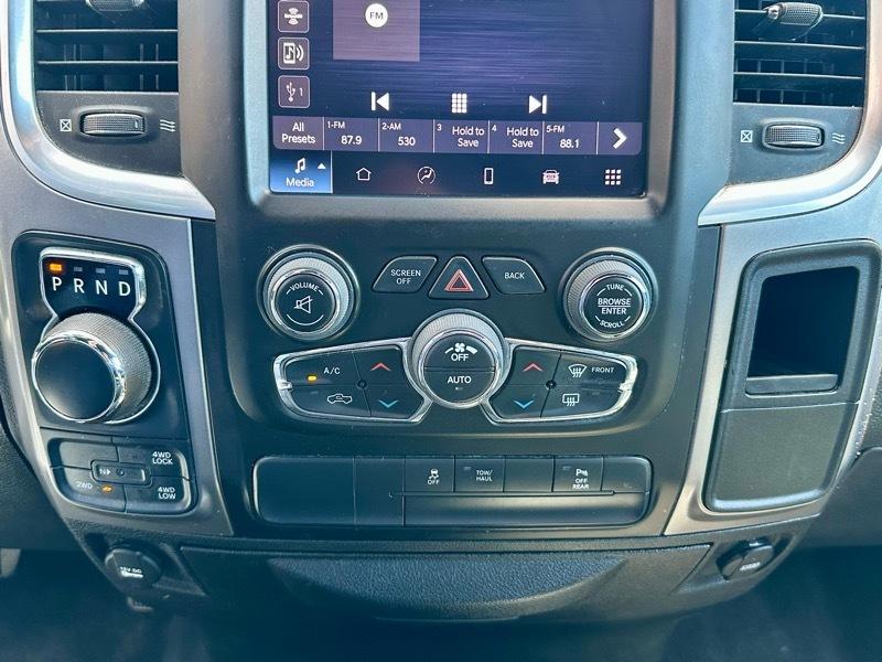 RAM 1500 Classic Warlock 4x4 Crew Cab 5'7" Box 2022
