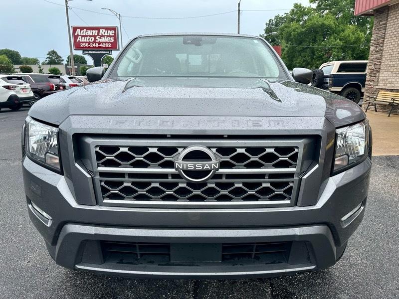 Nissan Frontier SV Crew Cab 4WD 2023