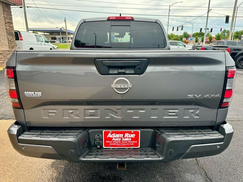 Nissan Frontier SV Crew Cab 4WD 2023