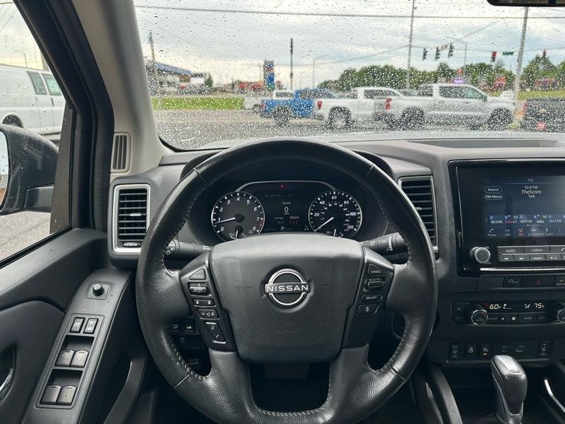 Nissan Frontier SV Crew Cab 4WD 2023