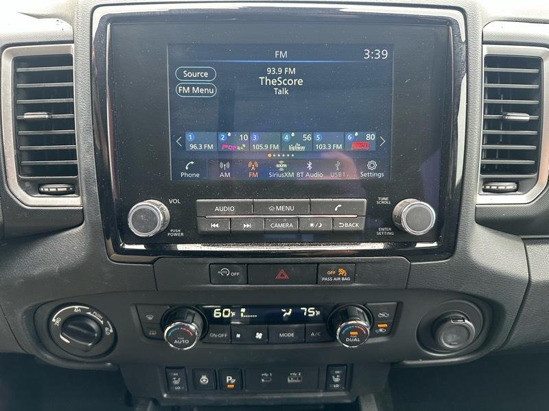 Nissan Frontier SV Crew Cab 4WD 2023