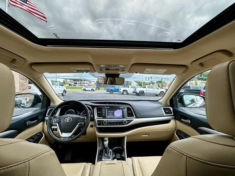 Toyota Highlander XLE 2018