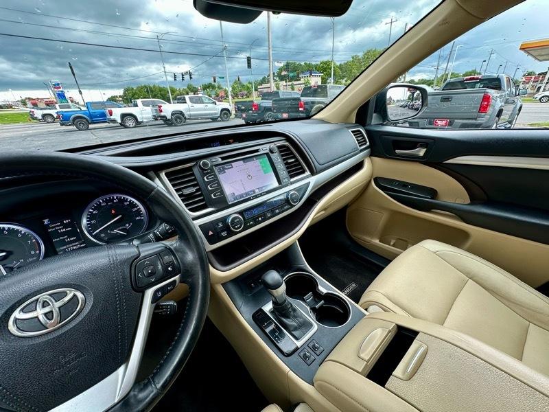 Toyota Highlander XLE 2018