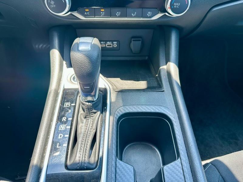 Nissan Sentra SV 2023