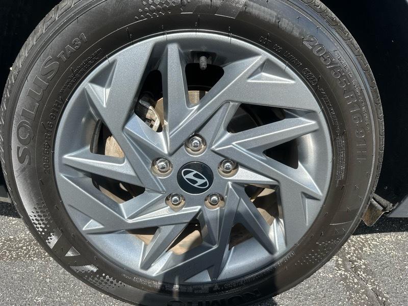 Hyundai Elantra SEL 2024