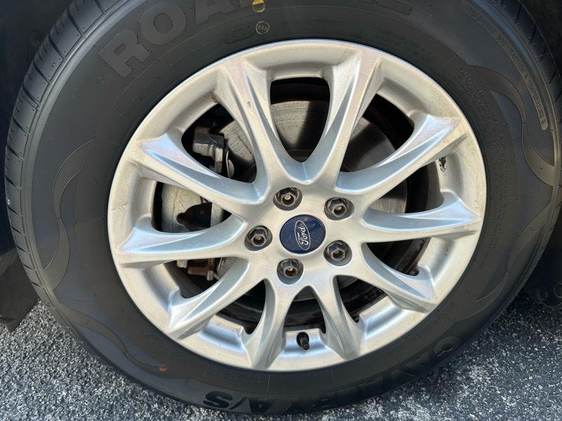 Ford Fusion S 2016