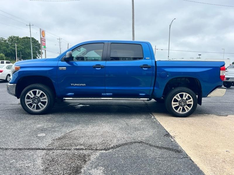 Toyota Tundra SR5 5.7L V8 FFV CrewMax 4WD 2018