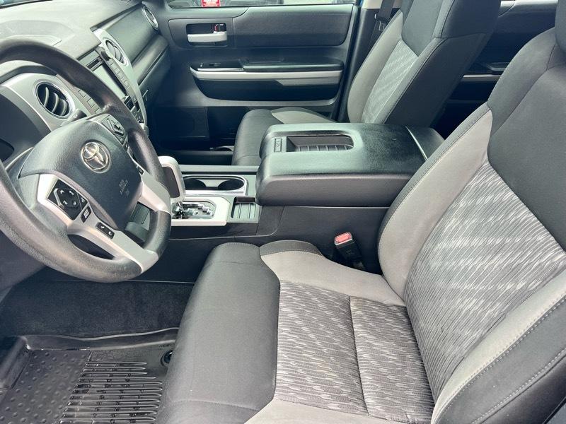 Toyota Tundra SR5 5.7L V8 FFV CrewMax 4WD 2018