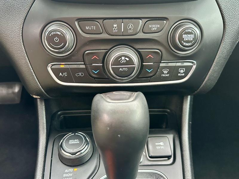 Jeep Cherokee Limited 4WD 2021