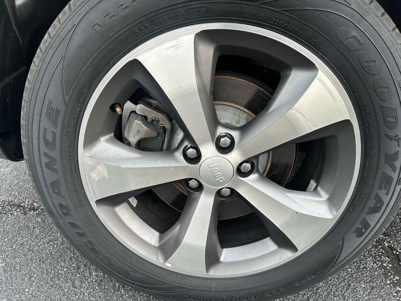 Jeep Cherokee Limited 4WD 2021